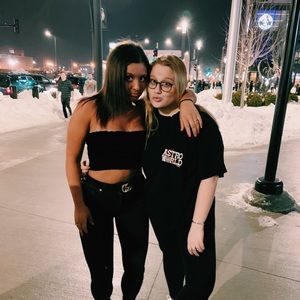 Meet your Posher, Aya